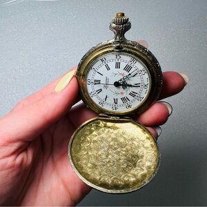 Vintage Lucerne 17 Jewel Swiss Pocket Pendant Watch